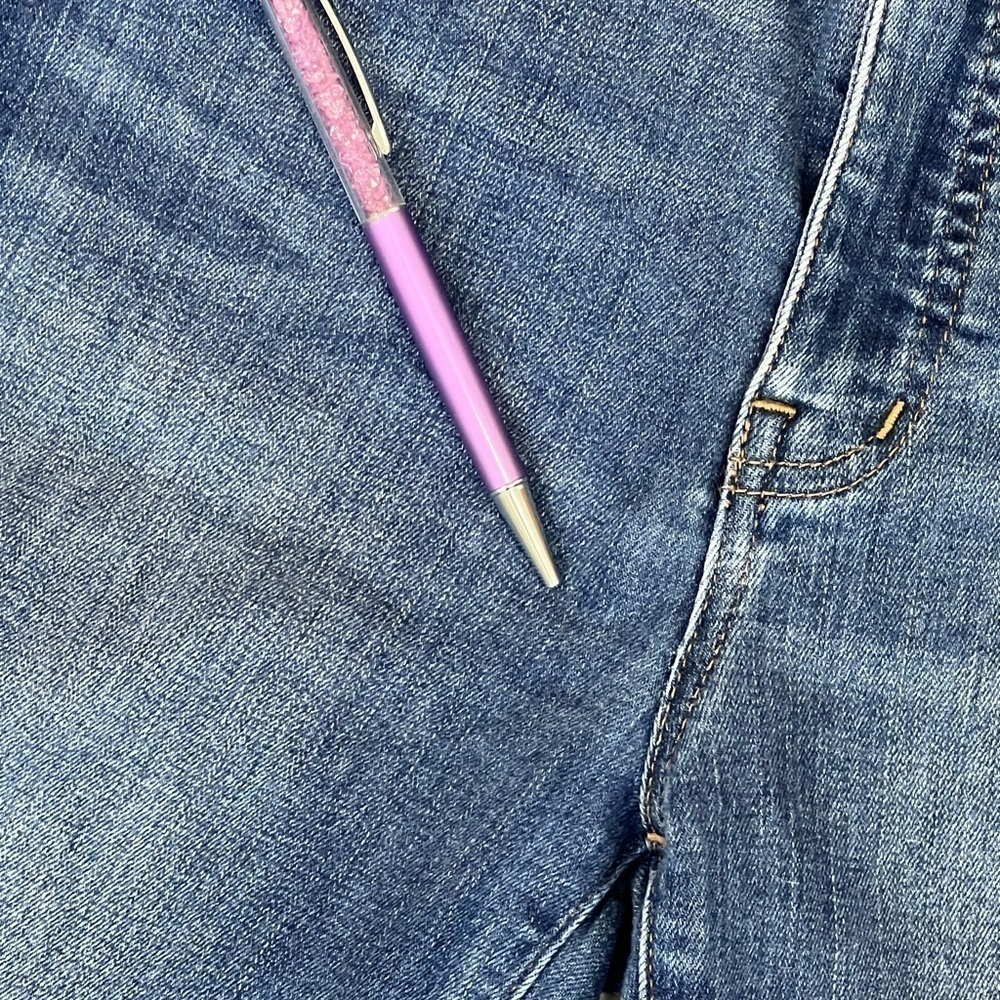 Women’s Madewell 10” Roadtripper jeans sz 26 (has couple flaws) selling cheap! - Picture 8 of 13